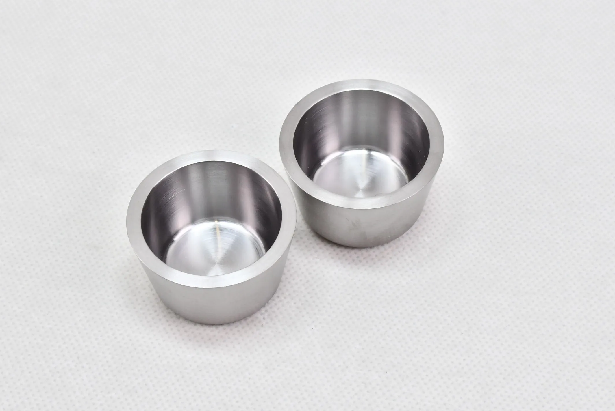 creusets en tungstène