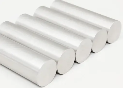 Pourquoi l'alliage de tungstène peut-il être utilisé comme matériau d'absorption de choc pour réduire les vibrations?